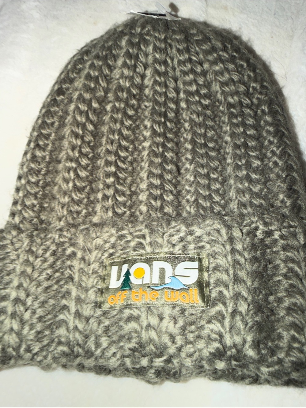 Girls Vans Knit Beanie with Logo Patch - coastal beanie NWT